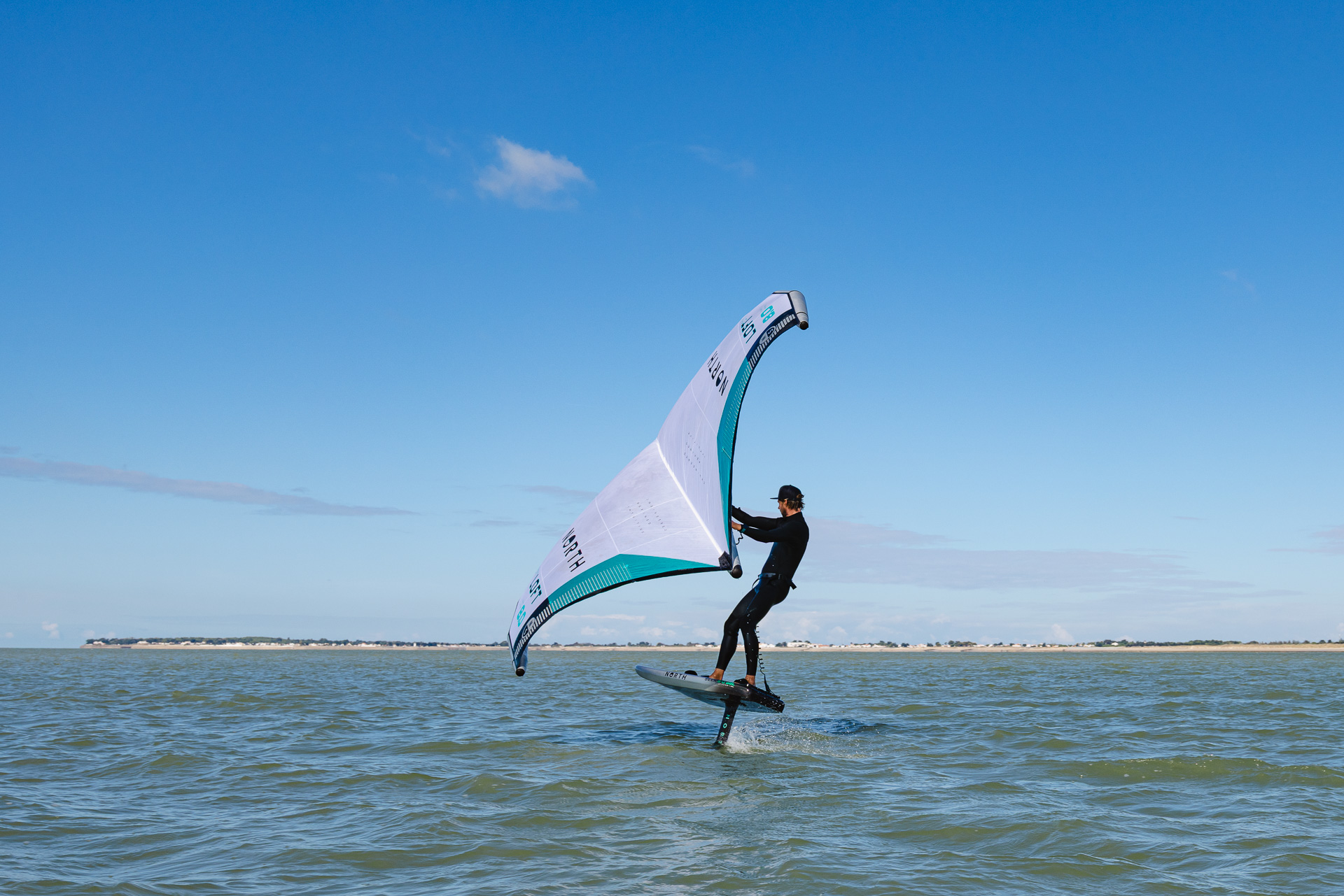 Wingfoil à Noirmoutier ©Vendée Expansion - Simon Bourcier Wingfoil à Noirmoutier ©Vendée Expansion - Simon Bourcier