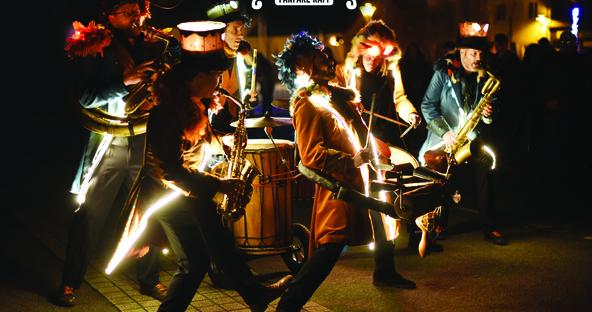 fanfare Kafi spectacle Royal Sapiens - Bastien Huygue