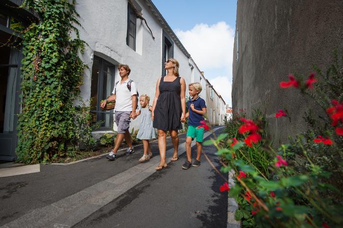 Balade dans le centre ville de Noirmoutier - JS Evrard