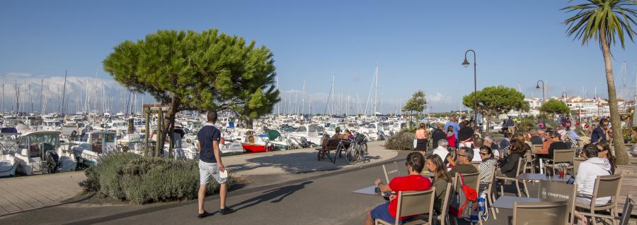 Balade le long des quais du port de l'Herbaudière - Joncheray
