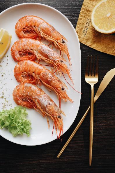 Assiette de crevettes roses - Gastronomie