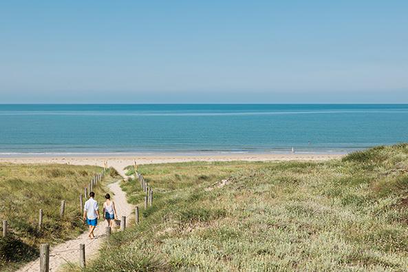 Balade à pied - plages et dunes de Barbâtre ©Trendz