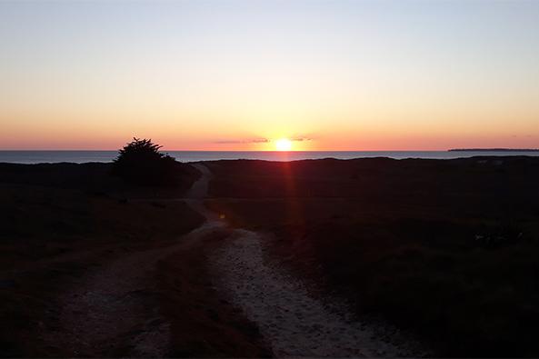 Coucher de soleil plage de l’Océan Barbâtre  ©Léa Garnier