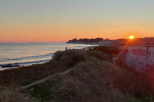 Coucher de soleil plage de la Cantine à La Guérinière en hiver ©Léa Garnier