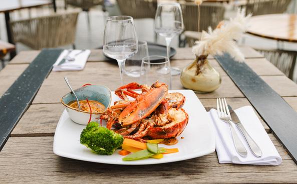 Plat homard île de Noirmoutier ©Vendée Expansion - Simon Bourcier