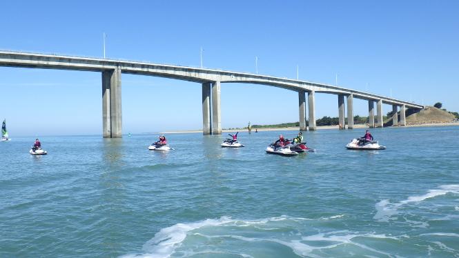 Full Jet - boat, jet-ski, flyboard and rental service