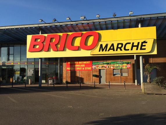 Bricomarché - hardware shop, garden, decoration