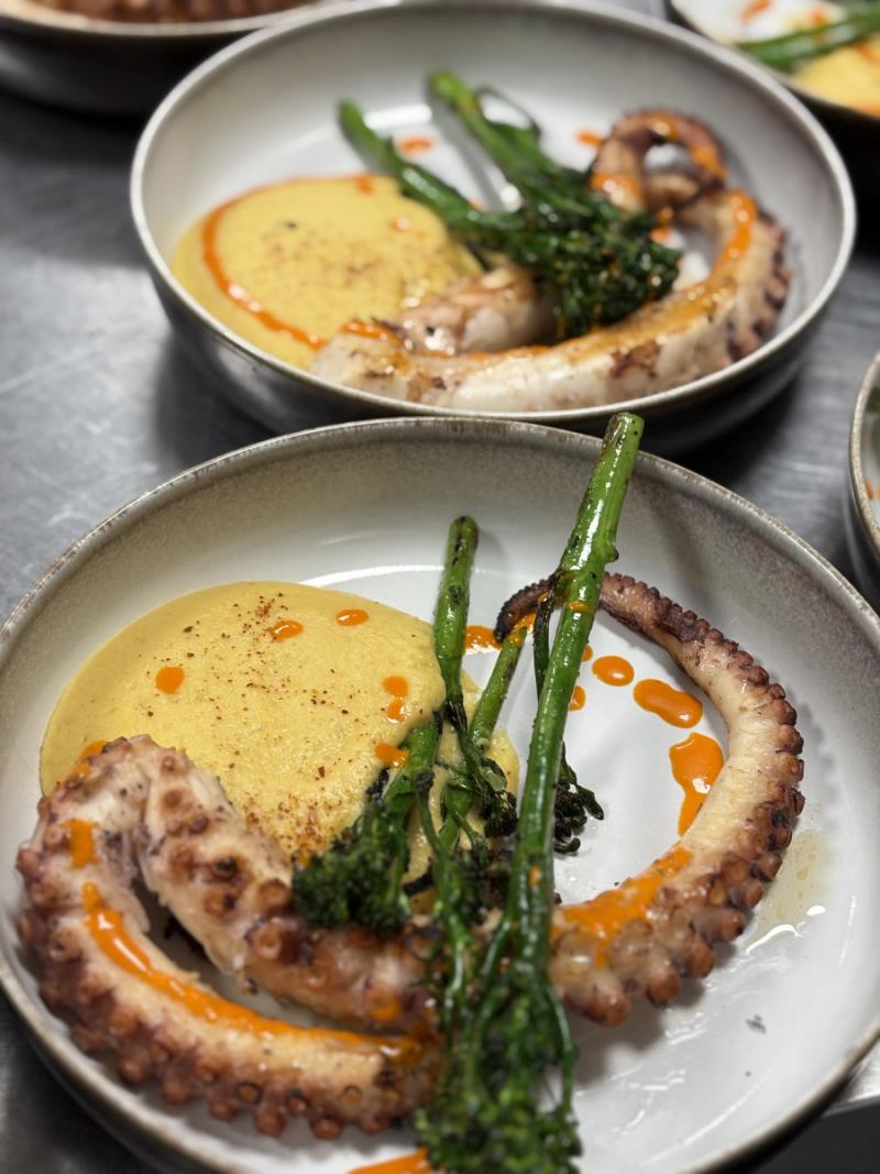 L'Authentique - Restaurant traditionnel / L'Arôme - bar à vins et cocktails