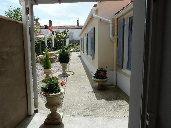 Mme FRIOUX Simone Maison individuelle 2 personnes