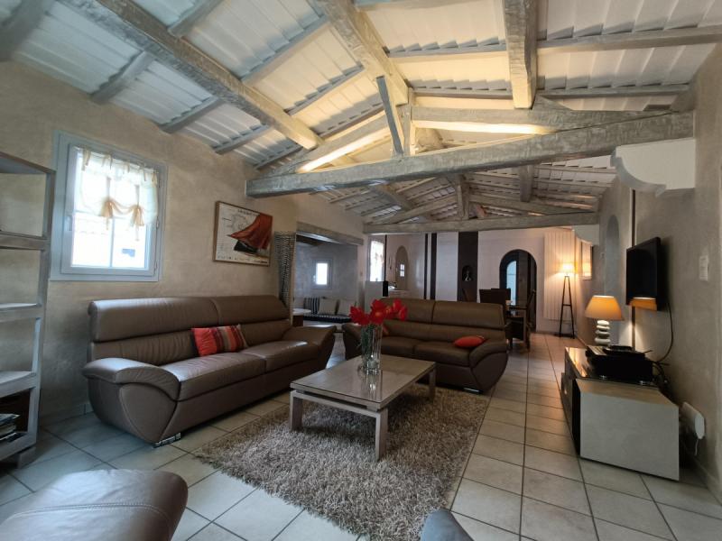 MAIS 08500 / Location vacances avec piscine pour 10 personnes à Noirmoutier