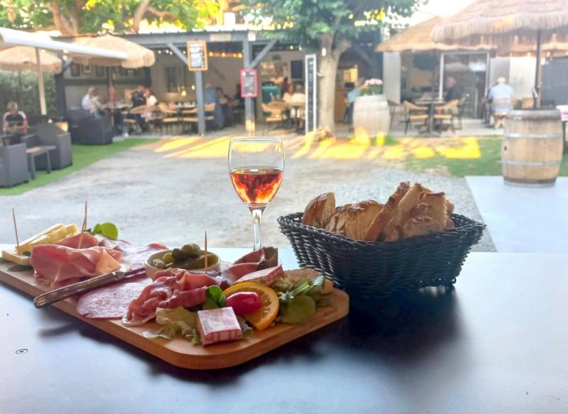 La Perle - Bar à huîtres/restauration/fruits de mer/bar - guinguette 