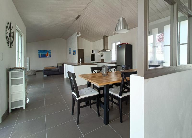 MAIS BC08700 / Maison de vacances avec piscine pour 8 personnes à Barbâtre sur Noirmoutier