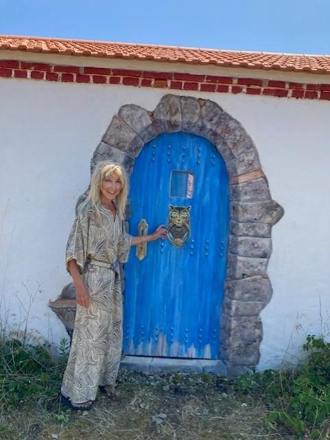 26 juillet 2025 - Inauguration de l'ancienne Porte du Magicien Merlin par Katharina VON SAALFELD
