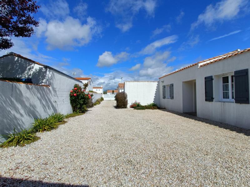 MAIS BC08700 / Maison de vacances avec piscine pour 8 personnes à Barbâtre sur Noirmoutier