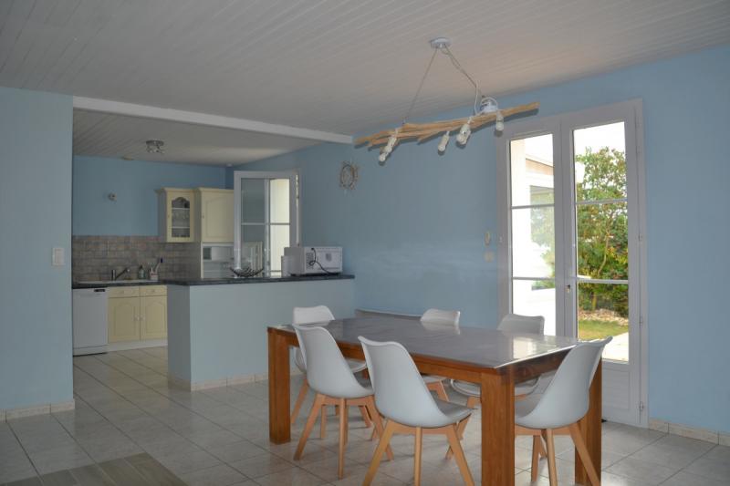 MAIS BC08800 / Noirmoutier : Location de vacances dans le centre de Barbâtre