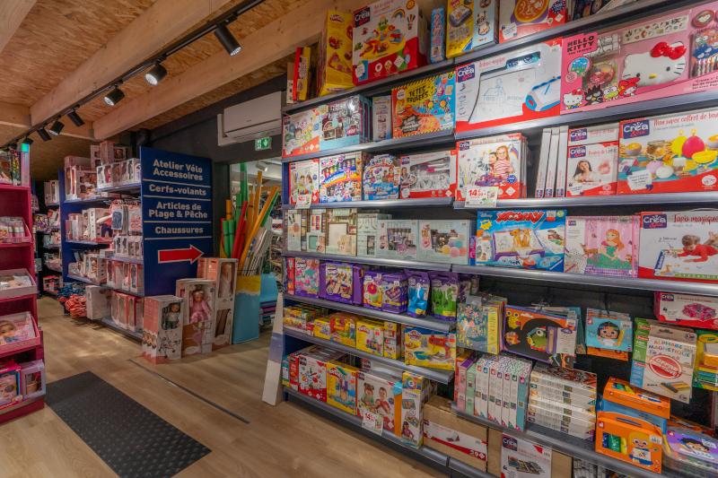 Joué Club Noirmoutier/Bazar Bonnichon