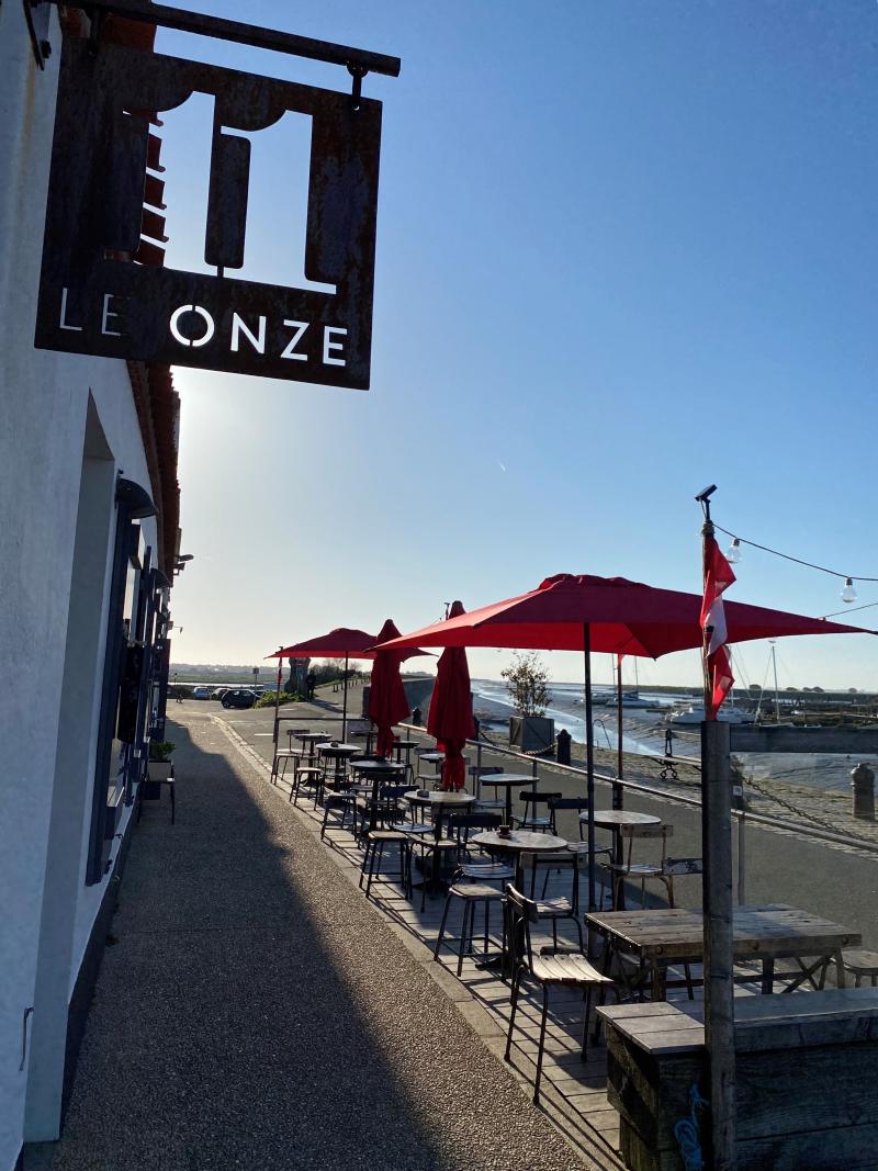 Le 11 - Bar/Brasserie 