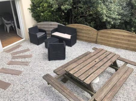 M PELTIER - Appartement RDC avec jardin 8 à 10 personnes