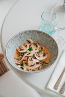 L' Authentique - Restaurant traditionnel / L' Arôme - Bar à vins et cocktails