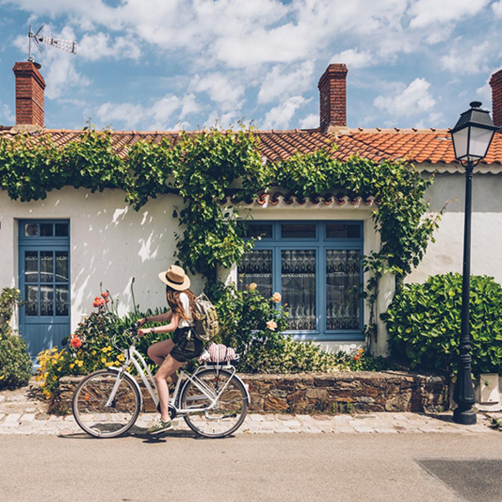 Balade à vélo au Vieil – île de Noirmoutier @Max Coquard- Bestjobers Balade à vélo au Vieil – île de Noirmoutier @Max Coquard- Bestjobers