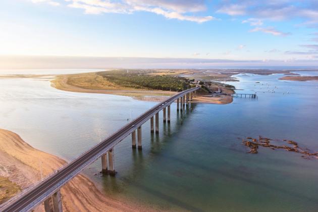 Venir par le pont de l'île de Noirmoutier Venir par le pont de l'île de Noirmoutier
